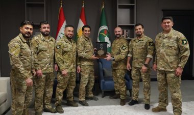 Serok Bafil Celal Talebanî bi fermandarên dijî terorê re civiya