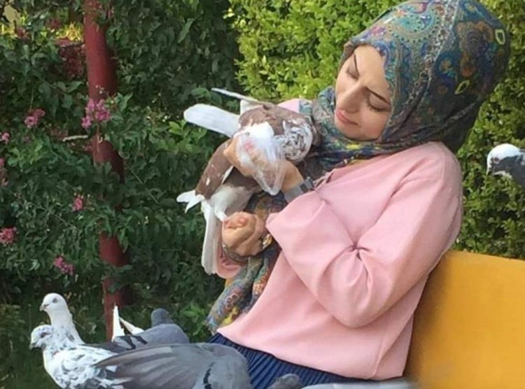 Selwa: Bi hunera xwe kêfxweşiyê didim xwendekarên xwe