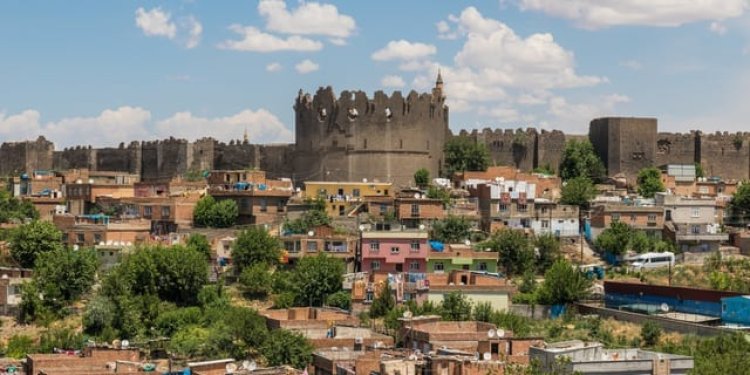 Çend dîmenên dîrokî ji bajarê Amed (Diyarbekir)ê