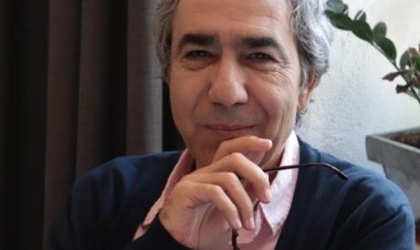 Her Tişt ji Dûr ve Yeksan Diyar dibe