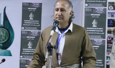 Helbestvan û hunermendê kurd Zekeriya Efrîn