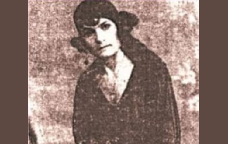 Elmas Xan Jineke Dengbêj ya Dêrîn