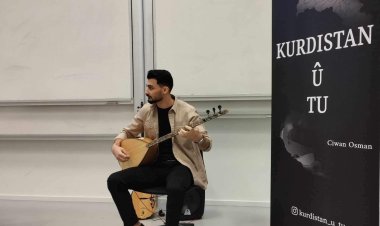 Xwendineke Rexneyî Li Ser Diwana "Kurdistan û Tu"