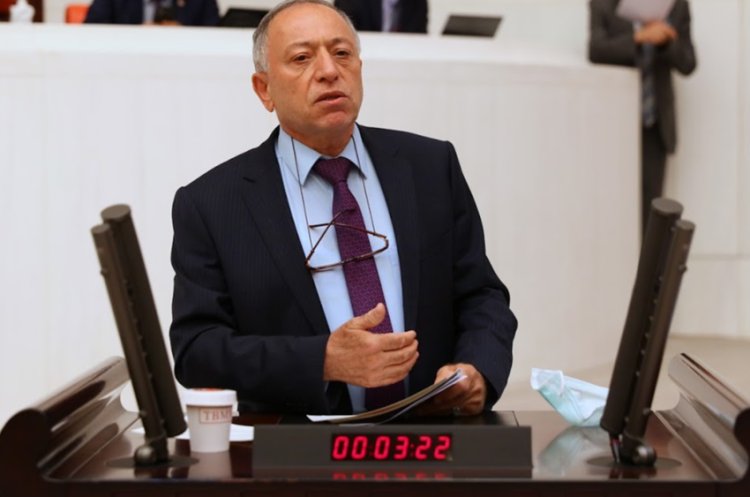 `Rewanşad Mam Celal hertim di xema yekitiya kurdan de bûye`