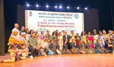 Koma Hunerên Neteweyî ya Silêmaniyê li Hindistanê beşdarî festîvaleke dibe