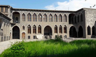 Her meh nêzî 20 hezar geştiyar serdana Muzexaneya Amedê dikin