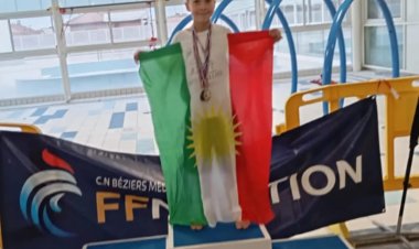 Zarokekî Kurd li Fransa di melavaniyê de bû yekemîn