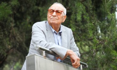 Yaşar Kemal: Ez kurmancekî reş im!!