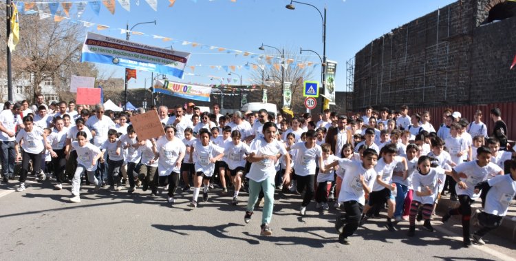 Li Amedê bazdana gel a Newrozê bi coşeke mezin birêveçû