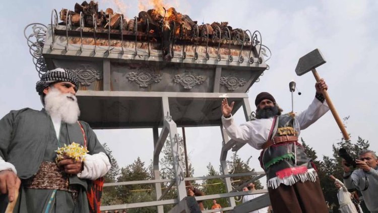 Newroza 2725 bi germî hate pîroz kirin