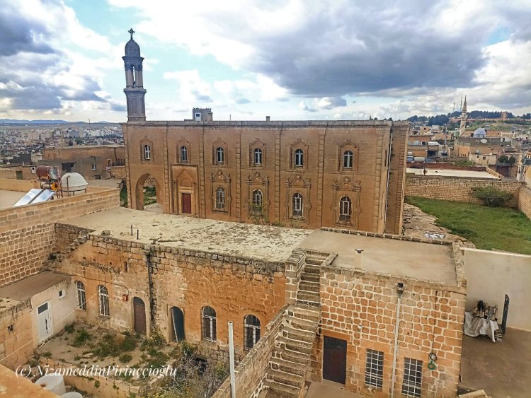 Çend dîmen ji bajarê Mîdyadê