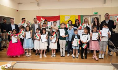 Li Birîtanya xwendekarên zimanê kurdî hatin xelatkirin