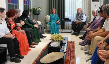 Şanaz Xan: Huner û muzîk rêyên guncawin ji bo danasîna têkoşîna Kurd