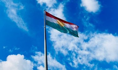 Ala Kurdistanê nasnameya neteweya Kurd û Kurdistanê ye