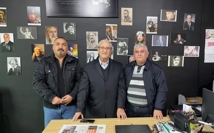 Mûzîkjenê mezin ê kurd karê Xelatê pîroz kir