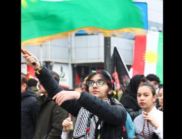 Yek gel.. Yek xebat.. Yek netewe û Yek welat