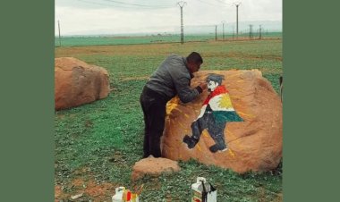 Bi wêne.. Murîdê biçûk gihêşte Rojavayê Kurdistanê