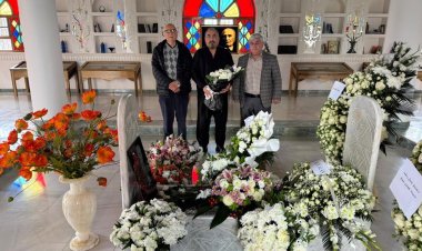 Encumena Penaberan serdana mezarê Îbrahîm Ehmed kir