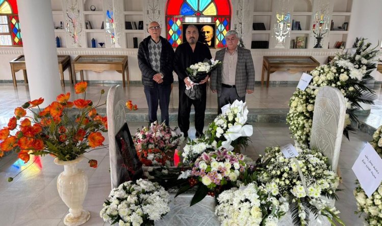 Encumena Penaberan serdana mezarê Îbrahîm Ehmed kir