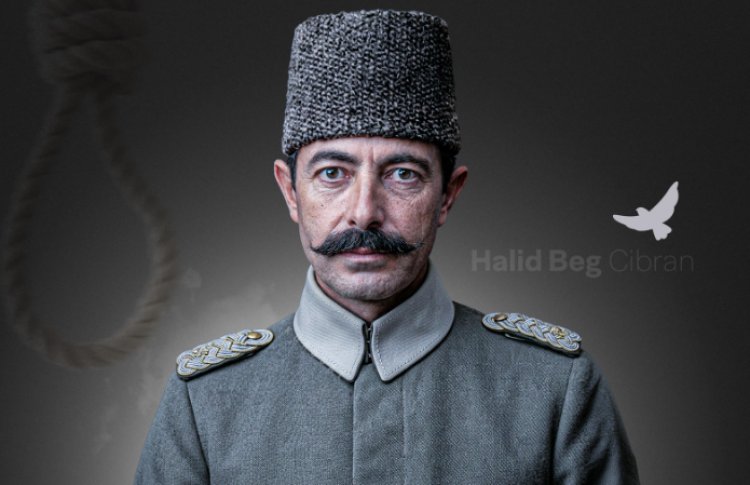 Ew rêberê siyasî ku xelk han dida bi zimanê Kurdî biaxivin