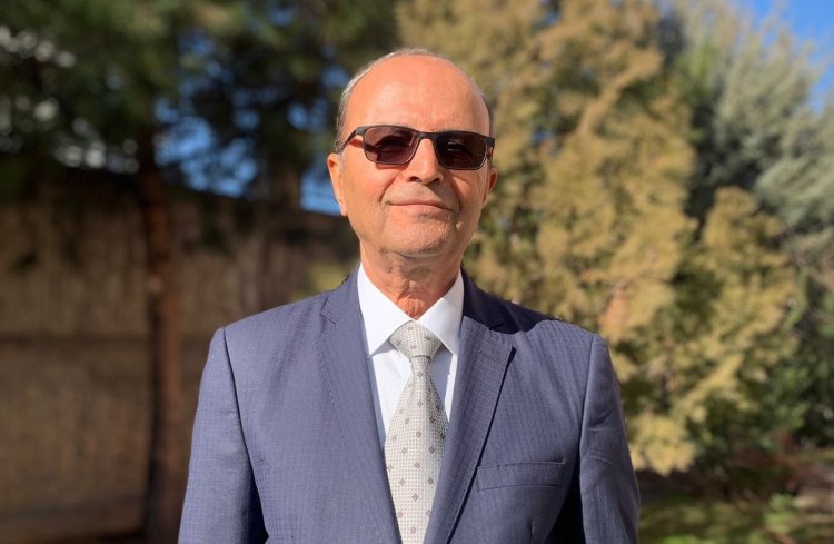 Gelo Yekem Çîroka Modern a Kurdîya Kurmancî Kîjan e?